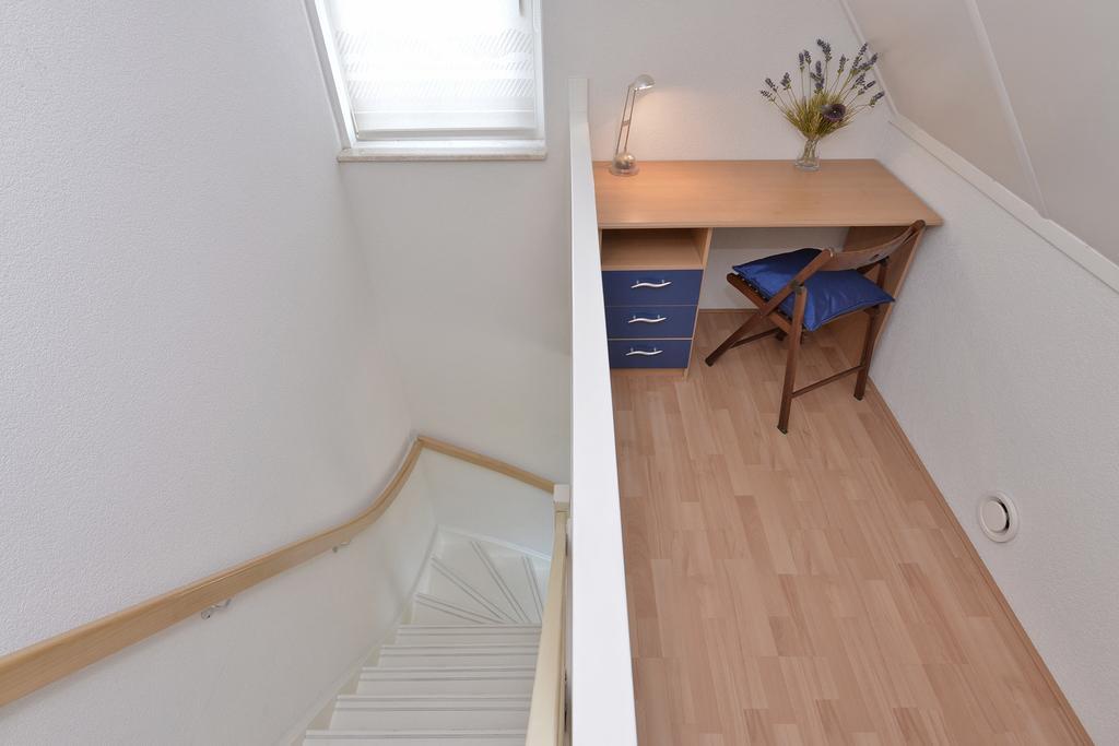 Augustinushof 13 Appartement Vrouwenpolder Buitenkant foto