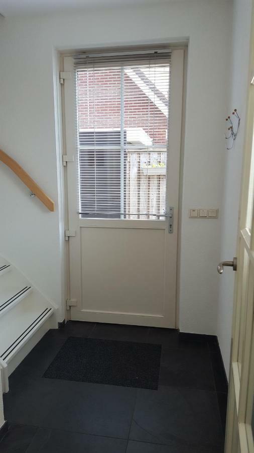 Augustinushof 13 Appartement Vrouwenpolder Buitenkant foto