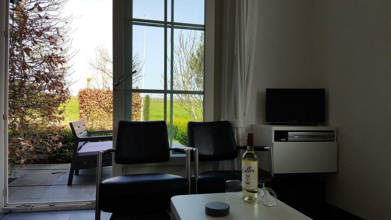 Augustinushof 13 Appartement Vrouwenpolder Buitenkant foto